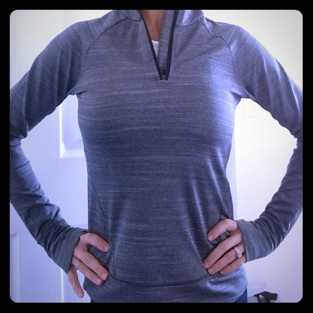 Reebok Pullover